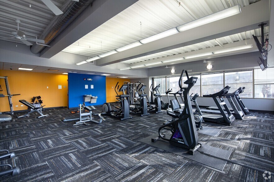 More Photos Of 1011 E Touhy Ave, Des Plaines Medical For Lease