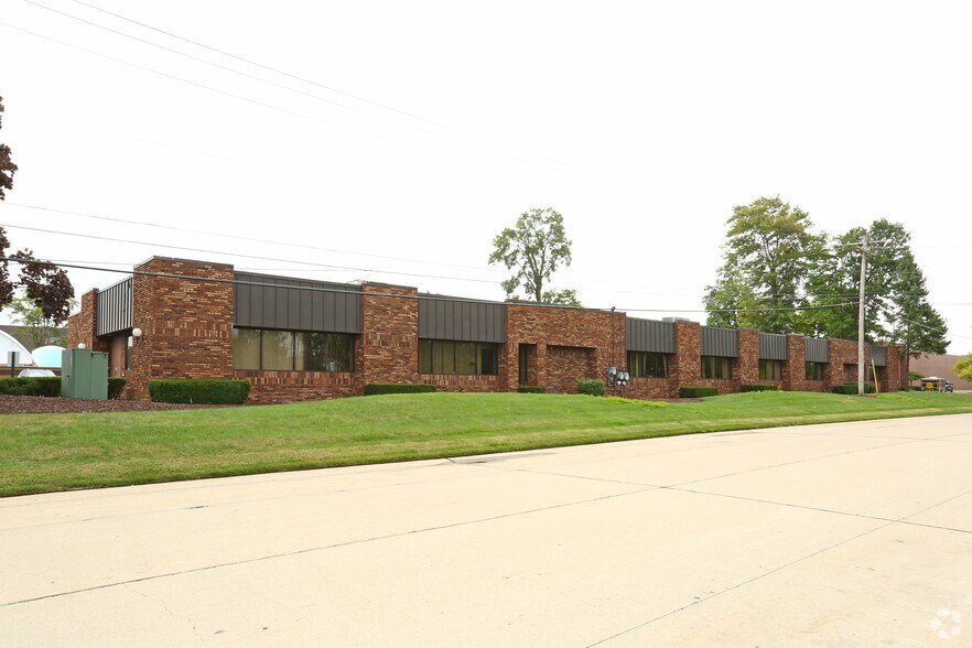 More Photos Of 32231 Schoolcraft Rd, Livonia Medical For Lease