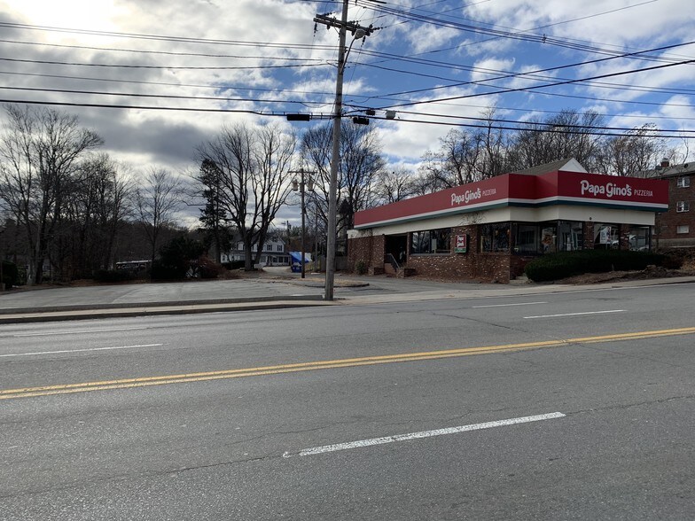 More Photos Of 205 E Main St, Marlborough Restaurant For Lease