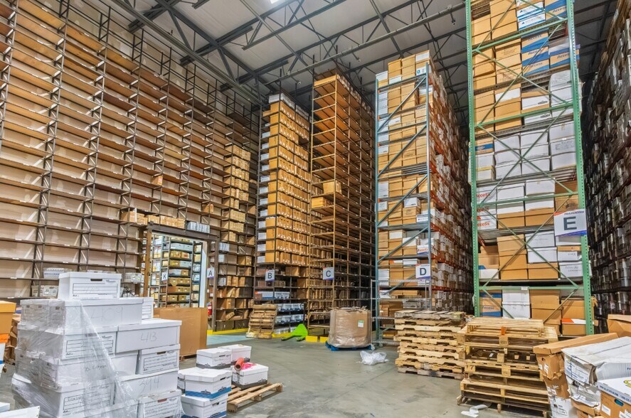 More Photos Of 213 E Weymouth Rd, Buena Warehouse For Sale