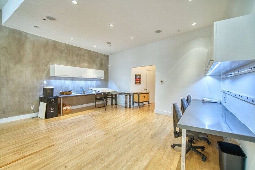 More Photos Of 1114 Neon Forest Cir, Longmont Storefront Retail Residential For Sale