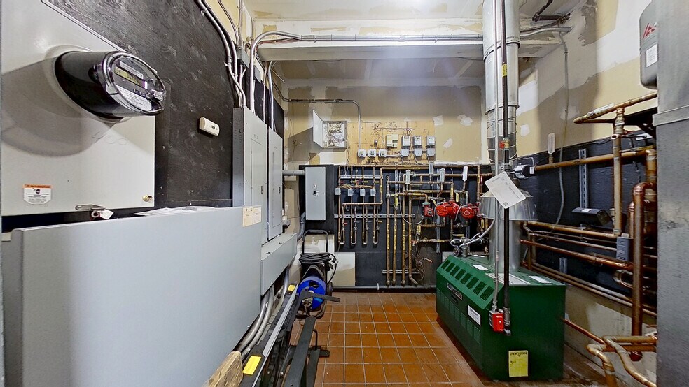 More Photos Of 62 W Inman Ave, Rahway Flex For Lease