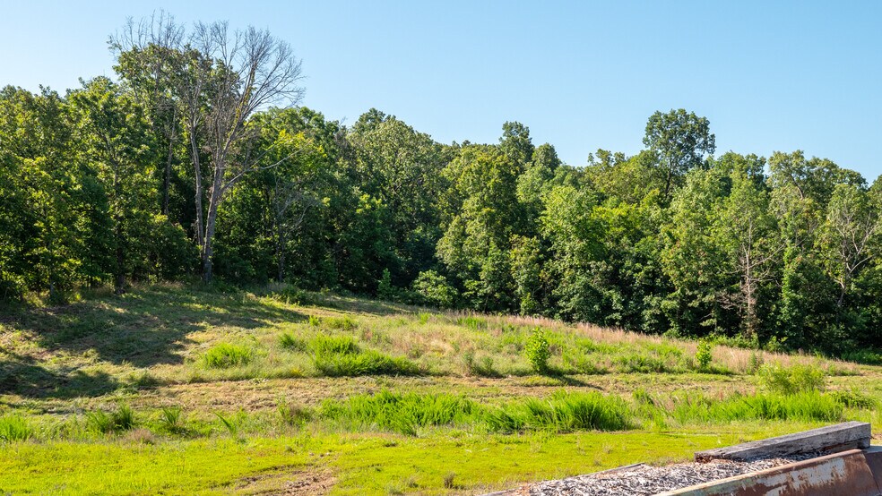 More Photos Of 1975 State Road NN, Climax Springs Warehouse For Sale