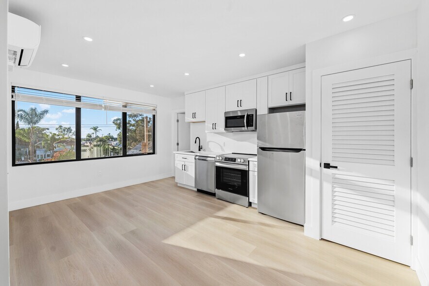 More Photos Of 4622 Campus Ave, San Diego Apartments For Sale