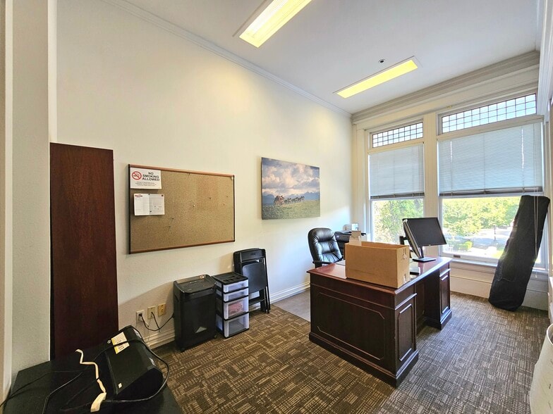 More Photos Of 426-434 Broadway St, Chico Office For Lease