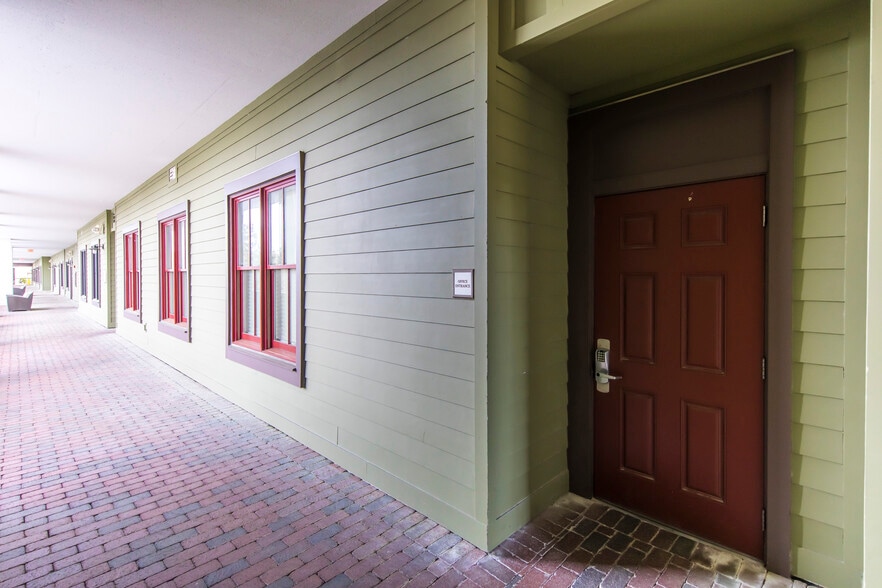 More Photos Of 2050 W County Highway 30A, Santa Rosa Beach Loft Creative Space For Sale