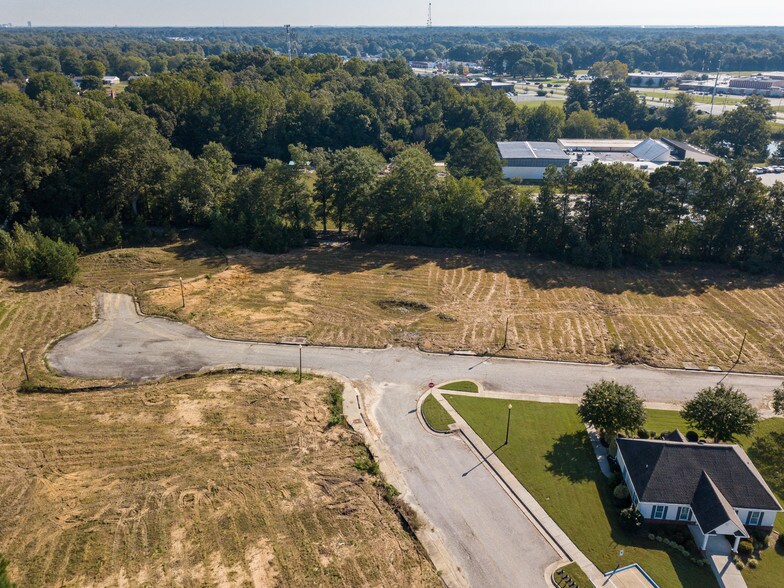 More Photos Of 7626 Sandler Dr, North Chesterfield Multifamily For Sale
