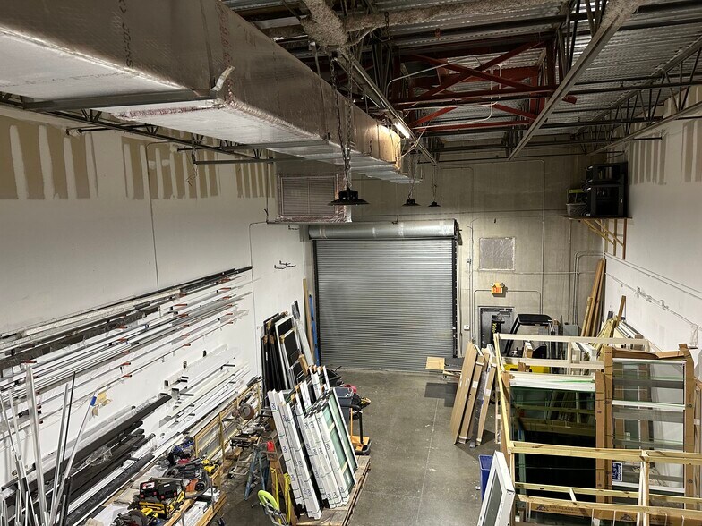 More Photos Of 1805 S Powerline Rd, Deerfield Beach Warehouse For Lease