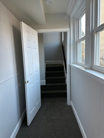 More Photos Of 800 Dekalb St, Bridgeport Storefront Retail Residential For Sale