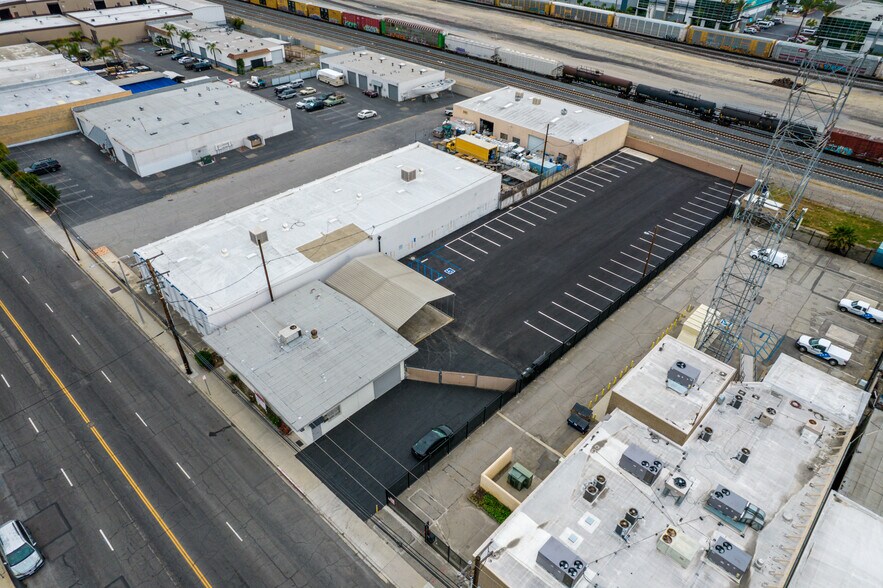 More Photos Of 1247 Brooks St, Ontario Land For Lease