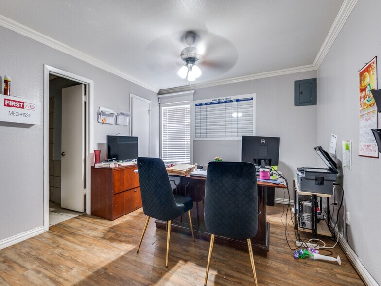 More Photos Of 2718 Sherman St, Grand Prairie Apartments For Sale