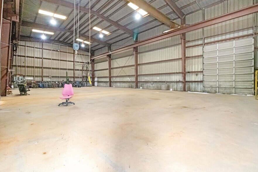 More Photos Of 17301 E FM 1097 Rd, Willis Storefront Retail Office For Sale