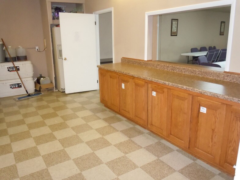 More Photos Of 2024 N Maplewood Ave, Tulsa Religious Facility For Sale