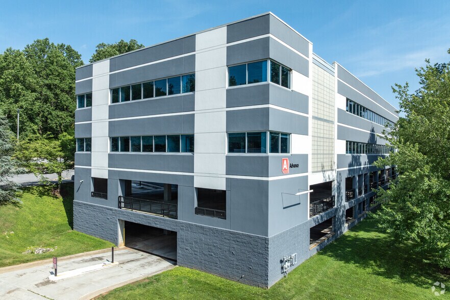 More Photos Of 10755 York Rd, Cockeysville Office For Sale