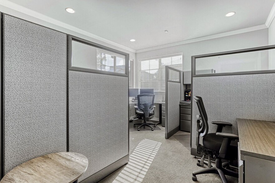 More Photos Of 9892 Rosemont Ave, Lone Tree Medical For Sale