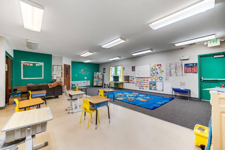 More Photos Of 7525 Taft St, Merrillville Religious Facility For Sale