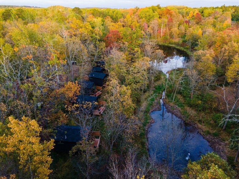 More Photos Of 22642 Highway 6 N, Crosby Hotel For Sale