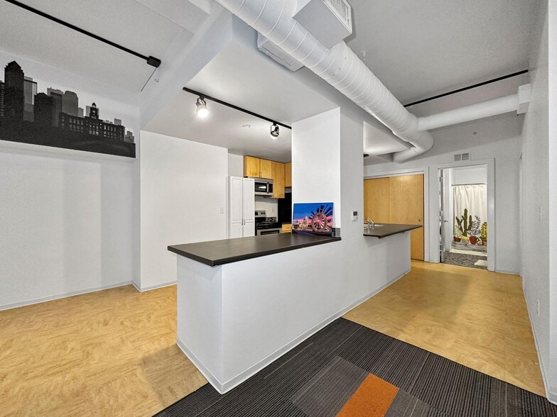 More Photos Of 405 6th Ave, Des Moines Apartments For Lease