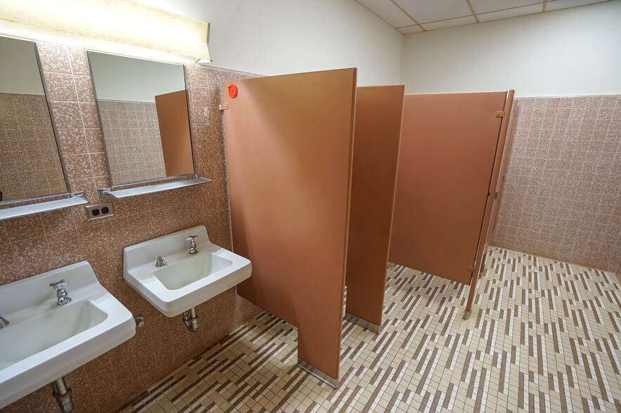 More Photos Of 2970 Kele St, Lihue Office For Lease