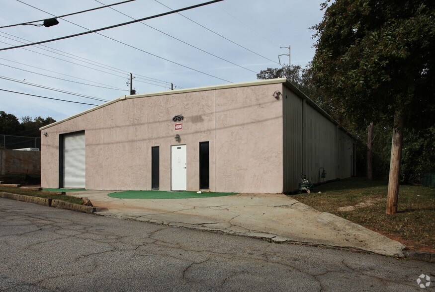 More Photos Of 404 Clubhouse Dr, Pine Lake Warehouse For Sale