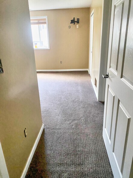 More Photos Of 5414 Homegardner Rd, Castalia Apartments For Sale