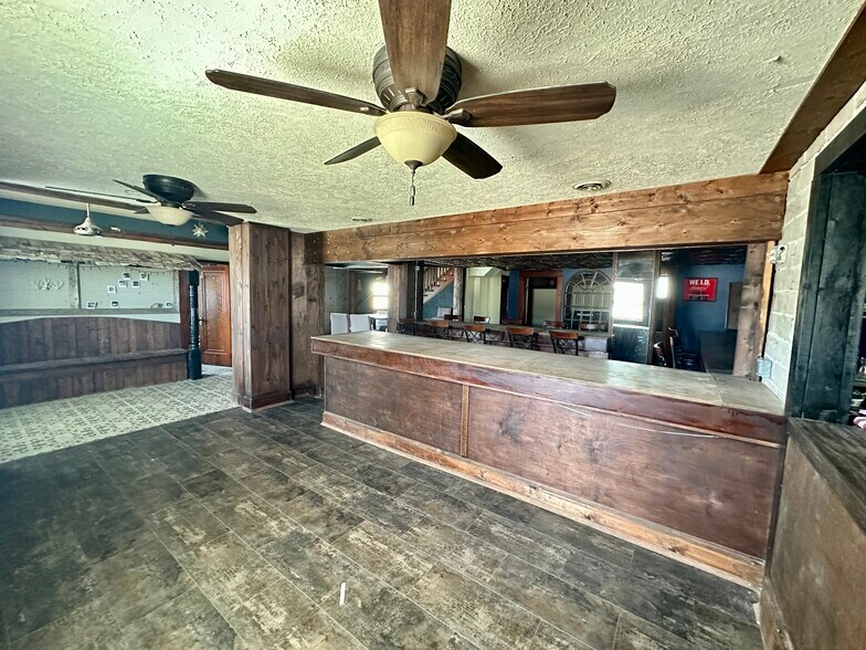 More Photos Of 1312 Broadway, Marysville Freestanding For Sale