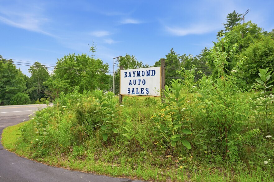 More Photos Of 65 Chester Rd, Raymond Flex For Sale