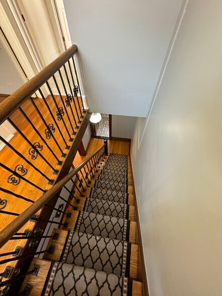 More Photos Of 226 W State St, Trenton Medical For Sale