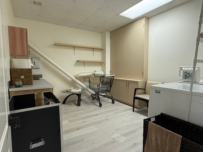 More Photos Of 9889 Bellaire Blvd, Houston General Retail For Sale