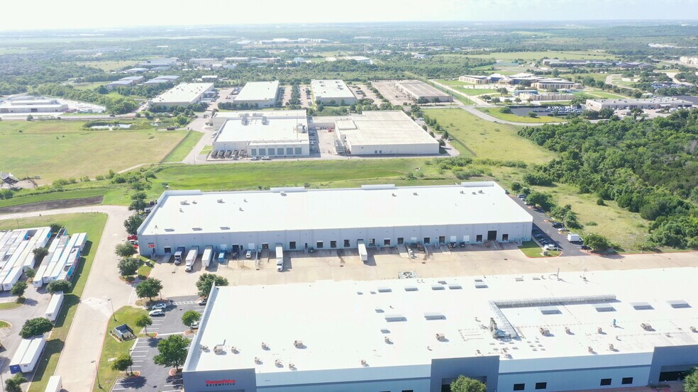 More Photos Of 6301 E Stassney Ln, Austin Manufacturing For Lease
