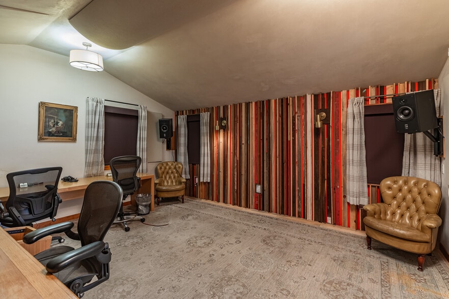 More Photos Of 1219 Abbot Kinney Blvd, Venice Storefront Retail Residential For Lease