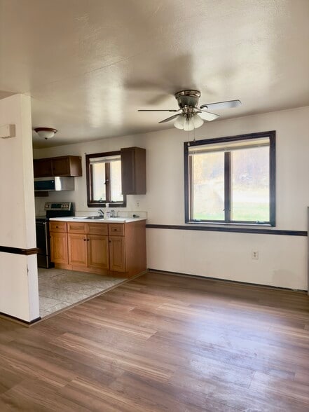 More Photos Of 100 Carothers Dr, Turtle Creek Apartments For Sale