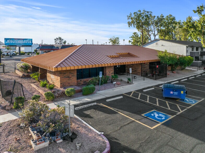 More Photos Of 4717 E McDowell Rd, Phoenix Office For Sale