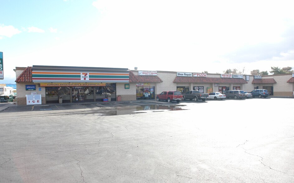 Primary Photo Of 3104-3130 N Las Vegas Blvd, Las Vegas Unknown For Lease