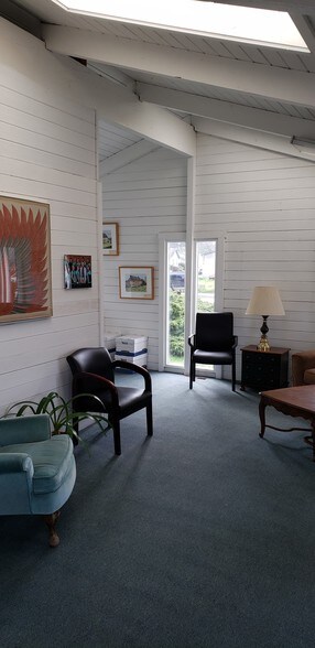 More Photos Of 895 River Dr, Fort Bragg Healthcare For Sale