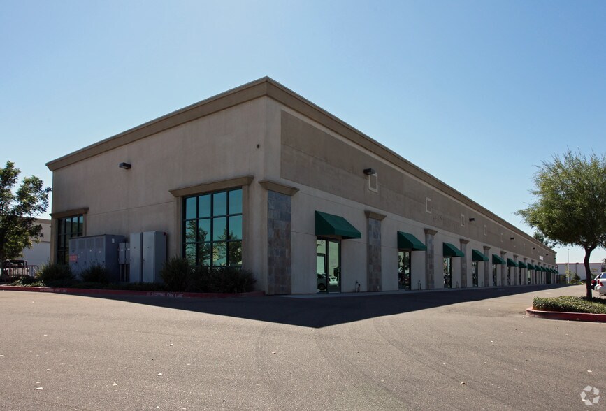 More Photos Of 111-135 D'Arcy Pky, Lathrop Light Distribution For Lease