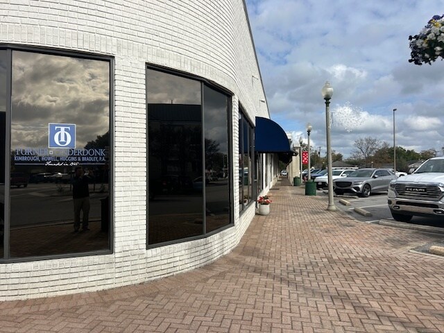 More Photos Of 230 Courthouse Sq, Bay Minette Office For Lease