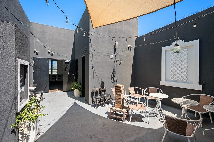More Photos Of 4727 University Ave, San Diego Restaurant For Sale