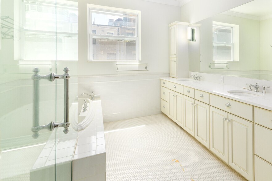 More Photos Of 338 W 71st St, New York Apartments For Sale