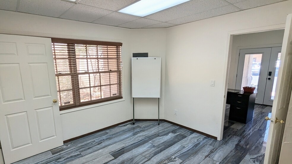 More Photos Of 6103-6105 E Grant Rd, Tucson Office For Sale