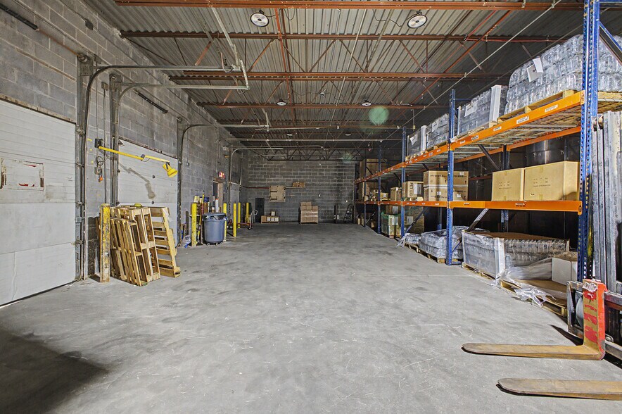 More Photos Of 5866-5870 Middlebelt Rd, Garden City Freestanding For Lease