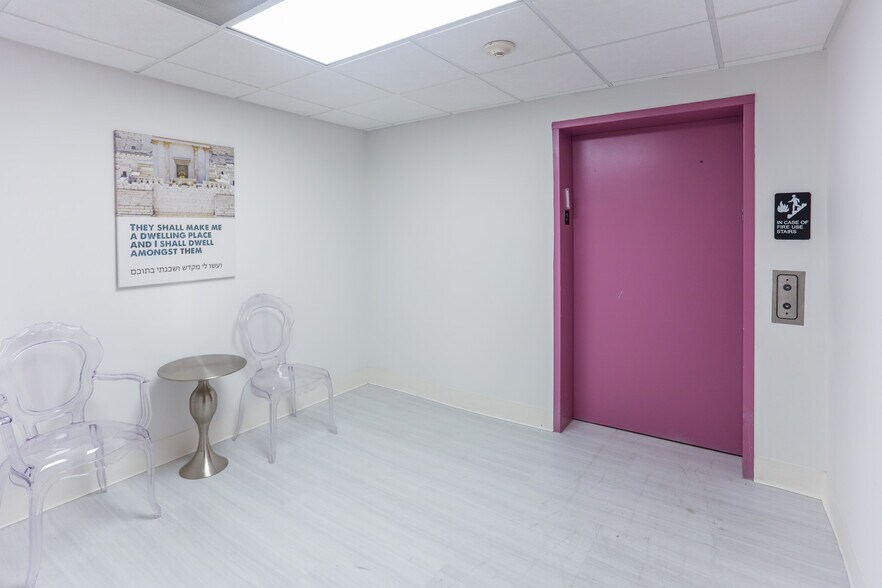 More Photos Of 1720 Harrison St, Hollywood Office Residential For Sale