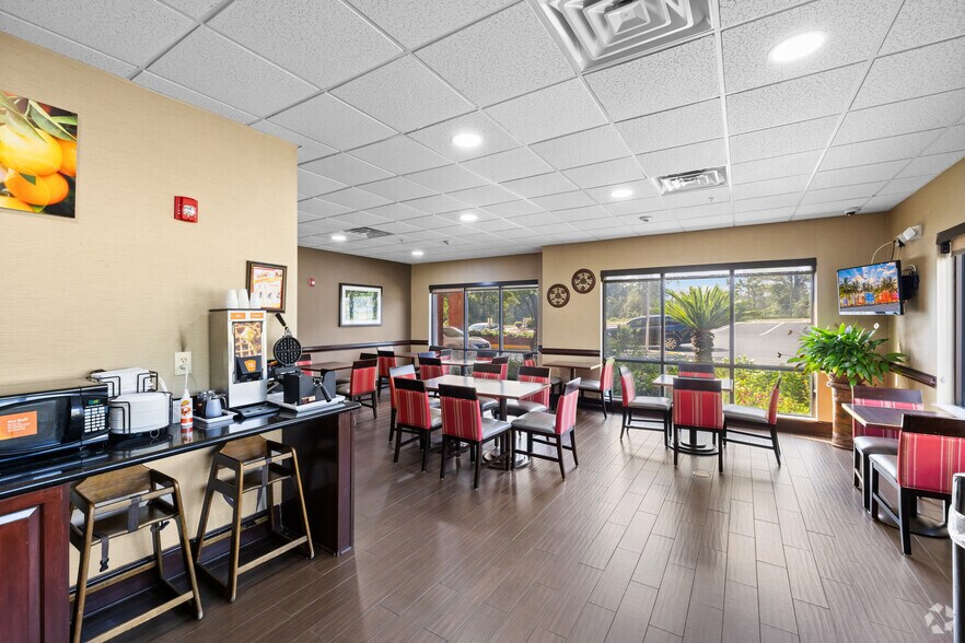 More Photos Of 215 Commerce Blvd, Midway Hotel For Sale