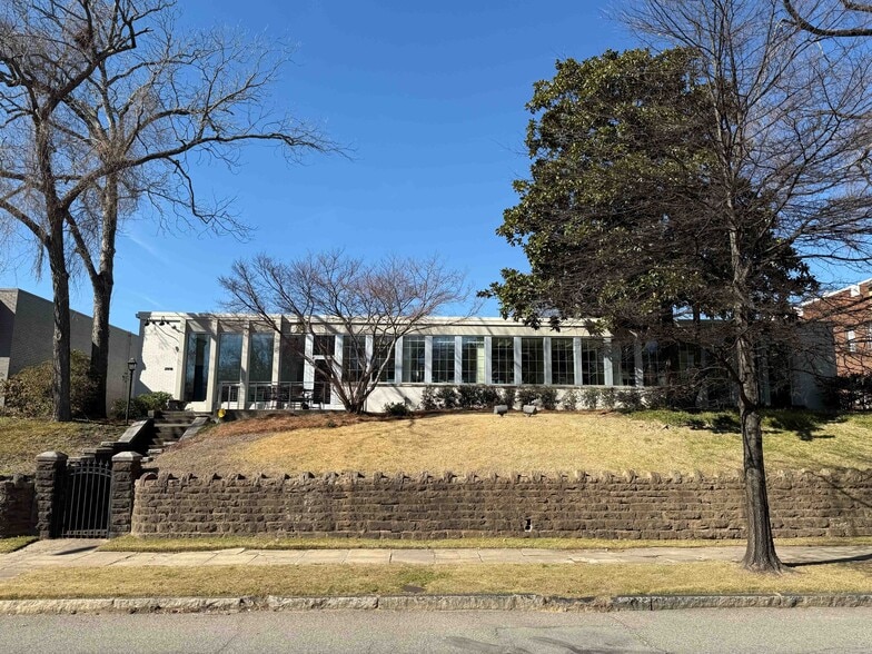 Primary Photo Of 2918 Clairmont Ave S, Birmingham Medical For Sale