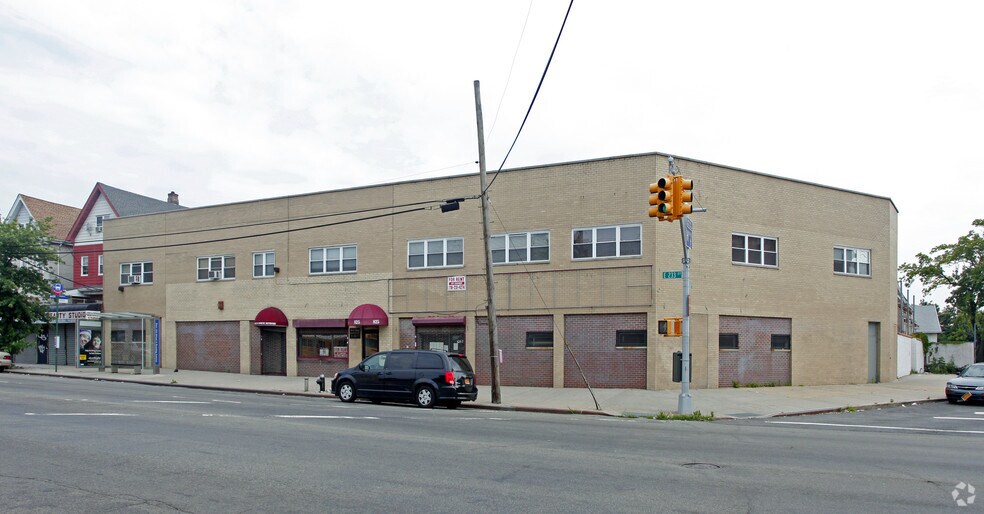 Primary Photo Of 821-825 E 233rd St, Bronx Medical For Lease