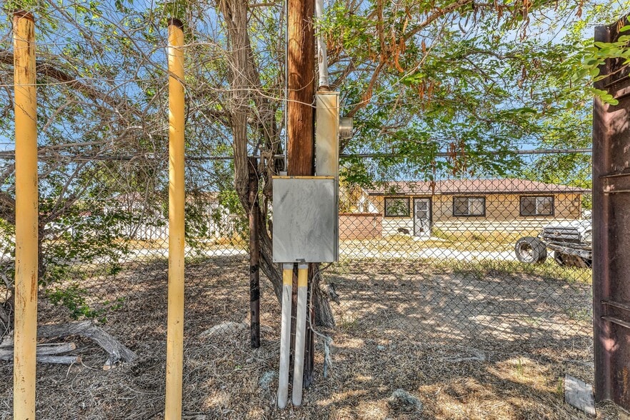 More Photos Of 42725 2nd St E, Lancaster Manufacturing For Sale