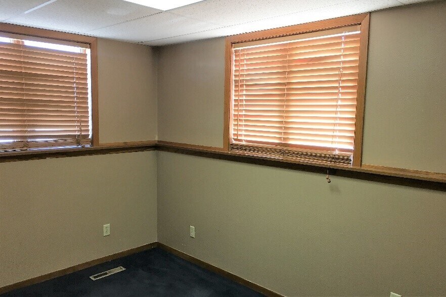 More Photos Of 707 W 11th St, Sioux Falls Coworking Space