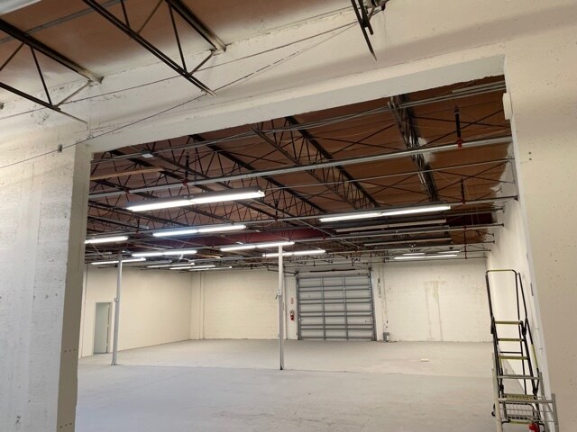 More Photos Of 1815 10th Ave N, Lake Worth Beach Warehouse For Lease