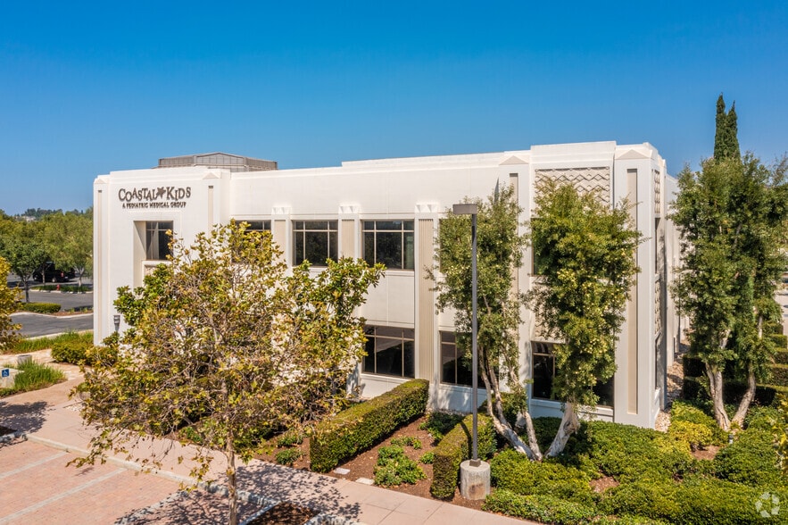 More Photos Of 333 Corporate Dr, Ladera Ranch Medical For Lease