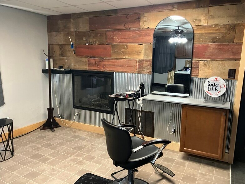 More Photos Of 600 Kentucky St, Quincy General Retail For Sale
